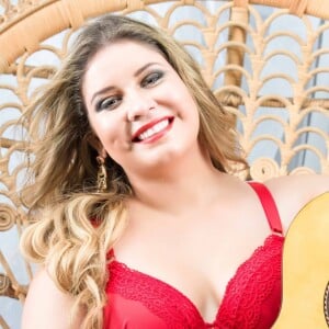 Marília Mendonça orientou plus size ao posar de lingerie: 'Seja fiel a você e se ame do jeitinho que você é'