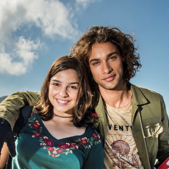 Na novela 'Malhação', depois da volta de Deco (Pablo Morais) para São Paulo, Keyla (Gabriela Medvedovski) e ele vivem um novo romance