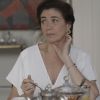 Silvana (Lilia Cabral) acolhe Bibi (Juliana Paes) em sua casa, na novela 'A Força do Querer'