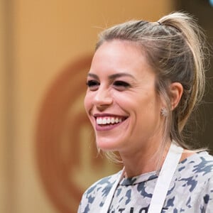 'Eu me subestimava, não imaginava que fosse tão longe', disse Deborah no 'MasterChef'