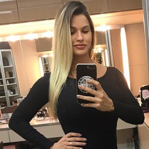 Andressa Suita recuperou a boa forma sete dias após dar à luz: 'Graças a amamentação'