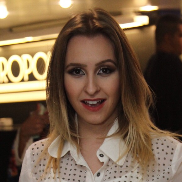 Atriz conta que os fãs da novela comemoraram sua entrada na trama: 'As pessoas me abordam dizendo: 'Nossa, finalmente você vai entrar na novela. Finalmente alguém para peitar a Bibi (Juliana Paes)''