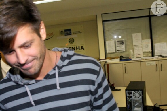 A ordem de prisão de Dado Dolabella foi expedida pelo juiz Marco Antonio Cavalcanti de Souza, titular da Primeira Vara de Família, Regional da Barra da Tijuca