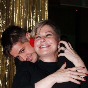 Pepita Rodrigues, mãe de Dado Dolabella, explica falta de pagamento de pensão por parte do ator: 'Ele está sem dinheiro'