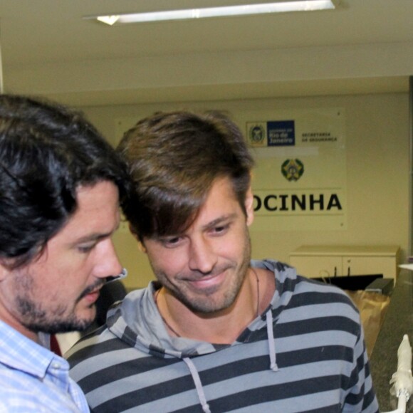 Dado Dolabella não ofereceu resistência quando recebeu a polícia em seu apartamento, em Copacabana
