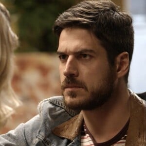 Jeiza (Paolla Oliveira) termina o namoro com Zeca (Marco Pigossi) na novela 'A Força do Querer'