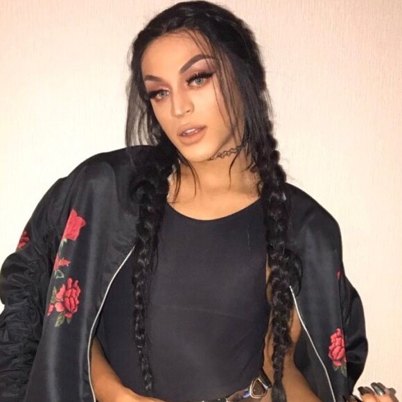 'Vou arrancar os quatro (siso) semana que vem. Fui no dentista hoje, está infeccionado e tem que tratar', disse Pabllo Vittar