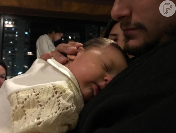 Madalena, filha de Bruno Gissoni e Yanna Lavigne, nasceu no dia 26 de maio de 2017