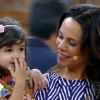 Na novela 'Em Família', Vanessa contracena com a pequena Bruna Faria, de apenas 2 anos de idade
