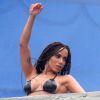 Anitta esbanja sensualidade em novo clipe gravado no Vidigal, comunidade localizada na Zona Sul do Rio de Janeiro