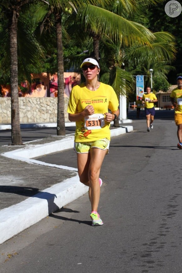 Ana Paula Araújo correu no circuito Fun and Run, em Niterói, em fevereiro