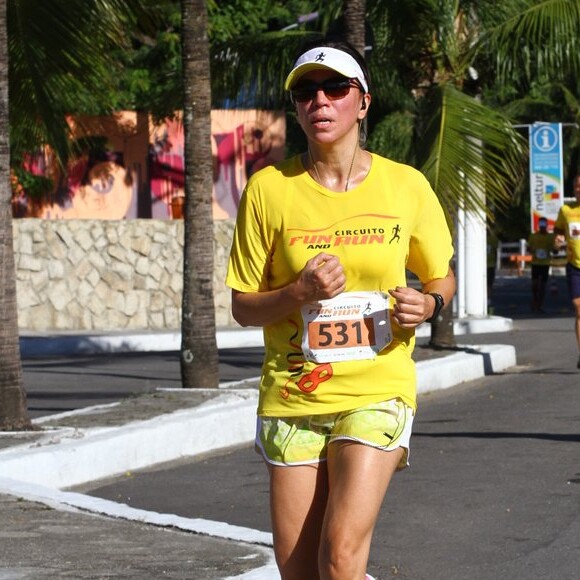 Ana Paula Araújo correu no circuito Fun and Run, em Niterói, em fevereiro