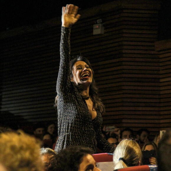 'Essa noite vai entrar como uma das noites mais felizes da minha vida. Muito obrigada', agradeceu Dira Paes