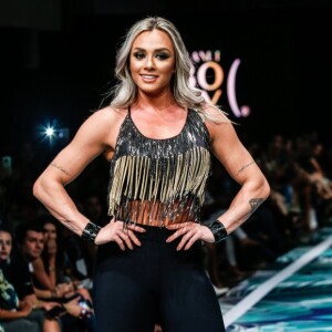Juju Salimeni desfilou em evento de moda em Goiânia na noite desta sexta-feira, 25 de agosto de 2017
