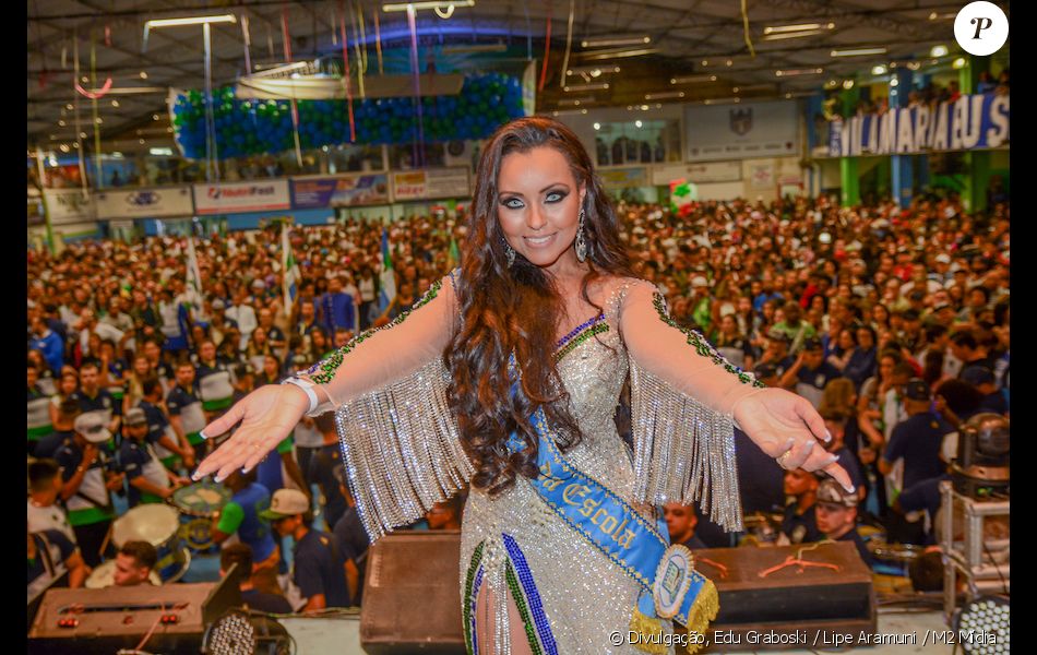 Ana Beatriz Godói está ansiosa para o Carnaval 2018 como madrinha da Unidos de Vila Maria, em São Paulo: &#039;Já estou ansiosa para ver a minha fantasia. Esse ano quero muito luxo na avenida&#039;