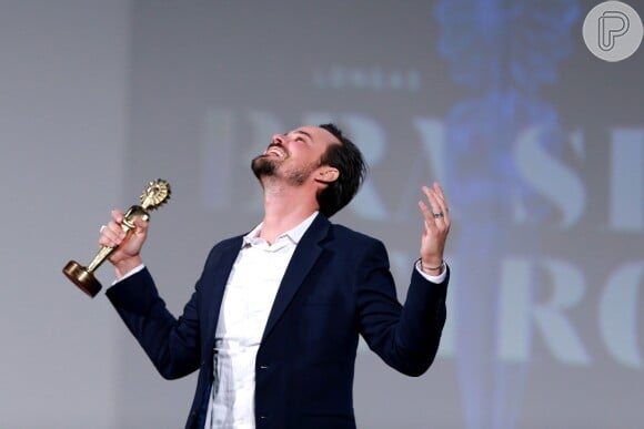 Paulo Vilhena levou o prêmio de Melhor Ator Brasileiro pela atuação no filme 'Como Nossos Pais' no 45º Festival de Cinema de Gramado, na noite de sábado, 26 de agosto de 2017