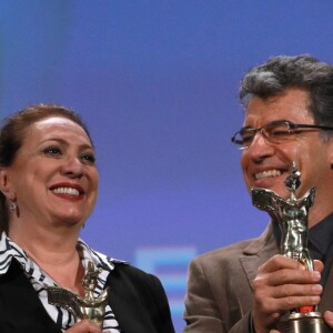 Eliane Giardini e Paulo Betti foram homenageados no 45º Festival de Cinema de Gramado pela contribuição à arte dramática no teatro, televisão e cinema brasileiros, na noite de sábado, 26 de agosto de 2017