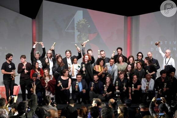 O 45º Festival de Cinema de Gramado chega ao fim com 6 prêmios para o filme 'Como Nossos Pais', na noite de sábado, 26 de agosto de 2017