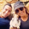 Ticiane Pinheiro passa primeira Páscoa com namorado, o jornalista César Tralli, e posta 'selfie' no Instagram, neste domingo, 20 de abril de 2014, com a seguinte legenda: 'Um selfie com o coelhinho da Páscoa'