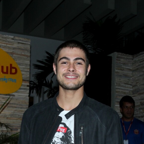 'O Nino veio hoje porque ele me inspira. Quero escrever o meu segundo livro sobre a nossa convivência. Mas pra isso, a gente precisa conviver um pouquinho mais porque tem só nove dias que estamos juntos', contou Rafael Vitti