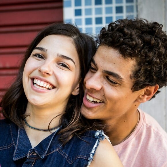 Matheus Abreu, o Tato de 'Malhação', disse que assim como o personagem também sofre por amor: 'Se não sou correspondido, não posso negar, vira uma sofrência, sim'