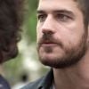 Armado, Ruy (Fiuk) confronta Zeca (Marco Pigossi) e ele revela que é casado com Ritinha (Isis Valverde), 'de papel passado', na novela 'A Força do Querer'
