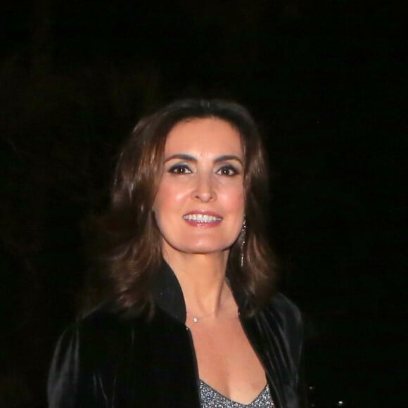 Fátima Bernardes apostou em um look cinza para o aniversário de Luciano Huck