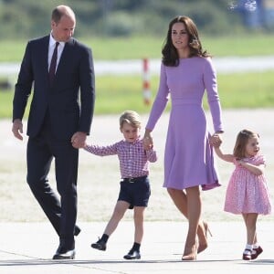 Palácio de Kensington anunciou a novidade no Twitter depois de Kate Middleton cancelar um compromisso