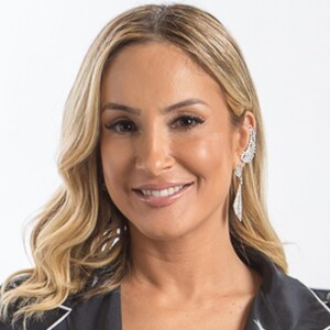 Claudia Leitte acrescentou em resposta a seguidor: 'Só dei uma favorecida no ângulo mesmo'