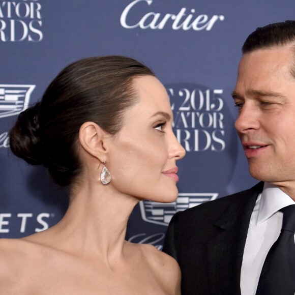 Angelina Jolie lamenta divórcio de Brad Pitt em entrevista ao 'The Telegraph'