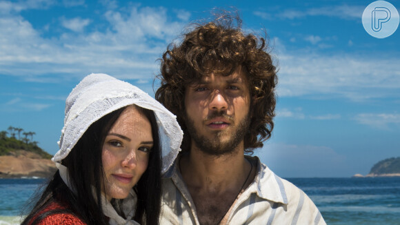 Na novela 'Novo Mundo', Anna (Isabelle Drummond) e Joaquim (Chay Suede) ganham final feliz e a escritora descobre nova gravidez do ator