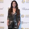 A cantora Demi Lovato também apostou em um conjunto brilhoso decotado para o evento de gala beneficente promovido pela Fundação Alcides e Rosaura Diniz (ARD), em Nova York, nos Estados Unidos, em 7 de setembro de 2017