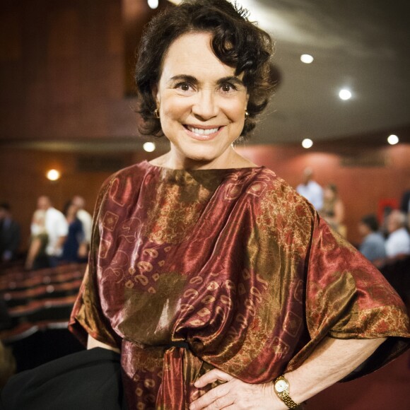 Além das envolvências amorosas, Regina Duarte conta o que terá no cabaré de Madame Lucerne em 'Tempo de Amar': 'Ela é a dona da casa da alegria. É a casa do divertimento e de arte, porque tem muita música, literatura, poemas, dança, teatro'