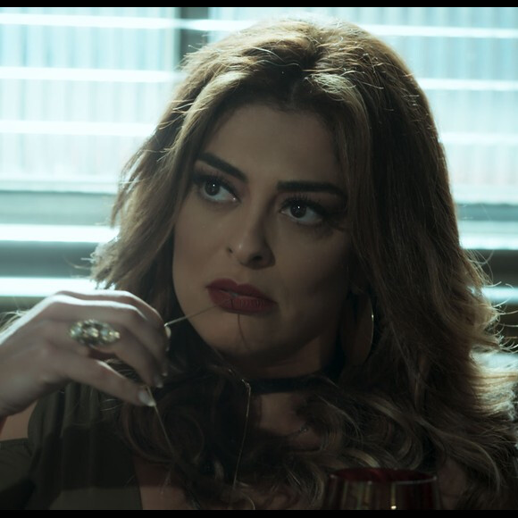 Bibi (Juliana Paes) desconfia de traição e pressiona Rubinho (Emílio Dantas), na novela 'A Força do Querer'