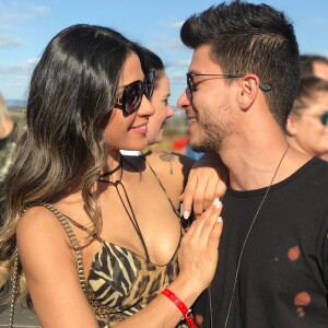 Mayra Cardi se surpreende com fotos antigas: 'Como você conseguiu?'