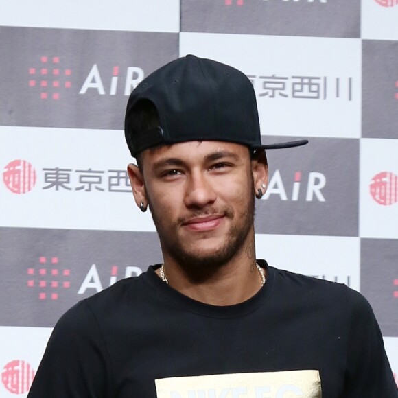 'Tudo tem o momento certo. Agora minha cabeça está voltada para o PSG e chegar bem na Copa do Mundo', afirmou Neymar sobre planos de ter mais filhos no futuro