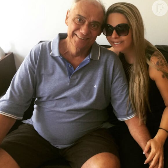 Luciana Lacerda sempre compartilha fotos com Marcelo Rezende, em tratamento de câncer no pâncreas