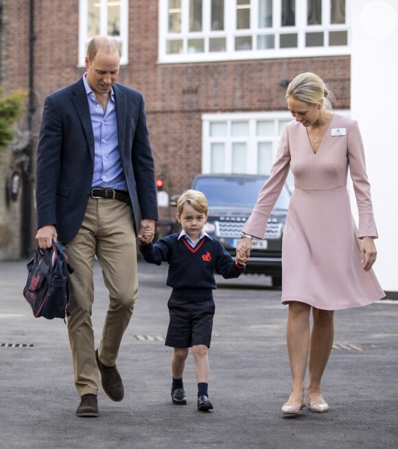 Sem sorrisos e sem birra, príncipe George foi à escola pela primeira vez nesta quinta-feira, 7 de setembro de 2017