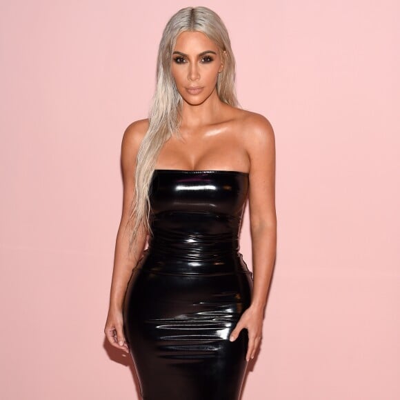 Kim Kardashian marcou presença no desfile de Tom Ford na Semana da Moda de Nova York, na noite desta quarta-feira, 7 de setembro de 2017