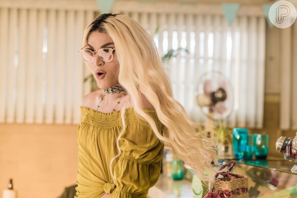 Pabllo Vittar divulgou clipe de 'Corpo Sensual', faixa do álbum Vai Passar Mal