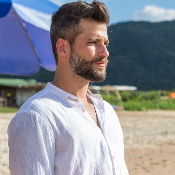 Bruno Gagliasso irá interpretar transexual em novo projeto no cinema: 'Eu comprei os direitos de um livro para falar das pessoas transexuais porque é um mundo que me fascina muito'