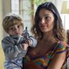 Ritinha (Isis Valverde) surpreende Zeca (Marco Pigossi) ao perguntar se ele nunca pensou que Ruyzinho poderia ser seu filho, na novela 'A Força do Querer', em 9 de setembro de 2017