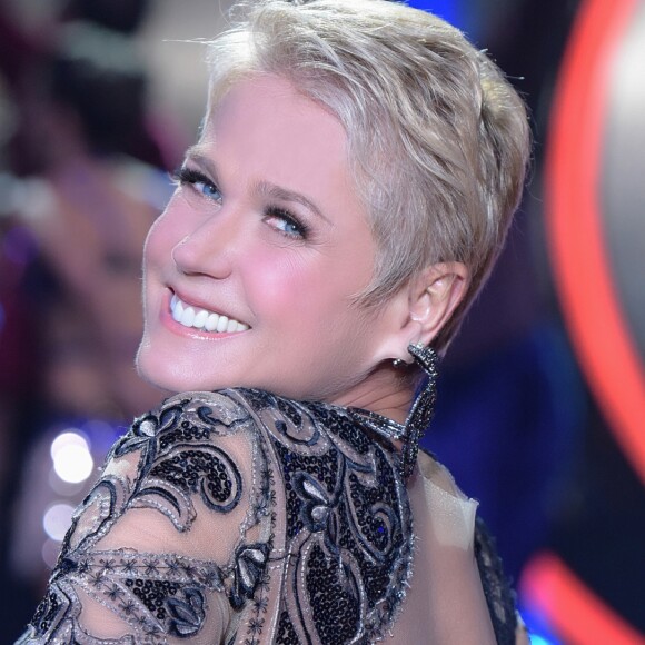 'Ju, que você seja sempre muito feliz do meu lado. Te amo, te amo e te amo!', concluiu Xuxa Meneghel