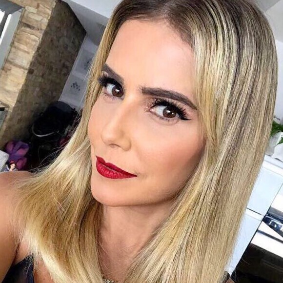 'Ela botou eu e Bárbara (irmã da atriz) e falou: 'Quando é de uma, nunca mais é da outra'', contou Deborah Secco