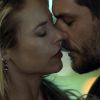 Caio (Rodrigo Lombardi) e Jeiza (Paolla Oliveira) estão namorando, na novela 'A Força do Querer'