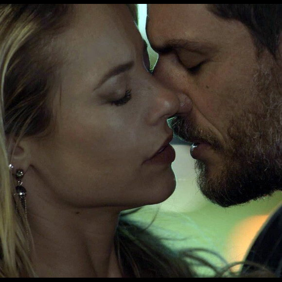 Jeiza (Paolla Oliveira) e Caio (Rodrigo Lombardi) estão namorando, na novela 'A Força do Querer'