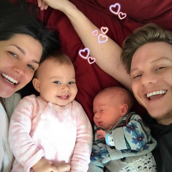 Thais Fersoza disse que contratou uma babá para ajudá-la com os filhos