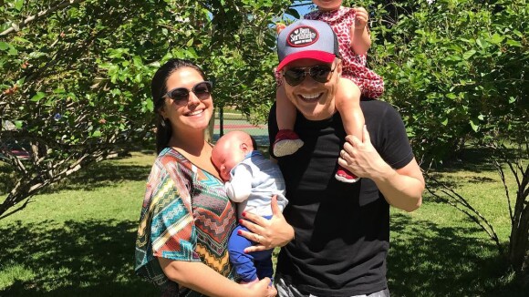 Thais Fersoza descarta terceiro filho com Michel Teló: 'Família está completa'