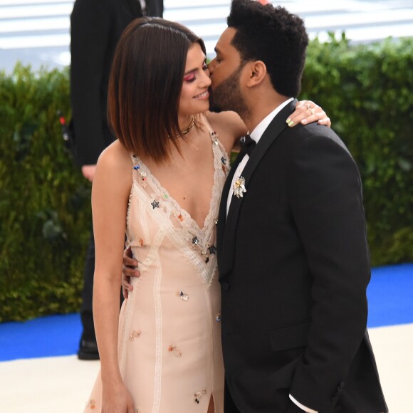 O apartamento alugado por Selena Gomez e o namorado, The Weeknd, possui aluguel estimado em US$ 16 mil (aproximadamente R$ 50 mil)