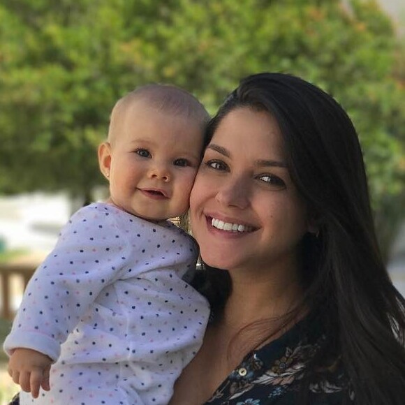 Thais Fersoza contou não ter sofrido com as cólicas da filha: 'Melinda teve cólica só um pouquinho de desconforto'